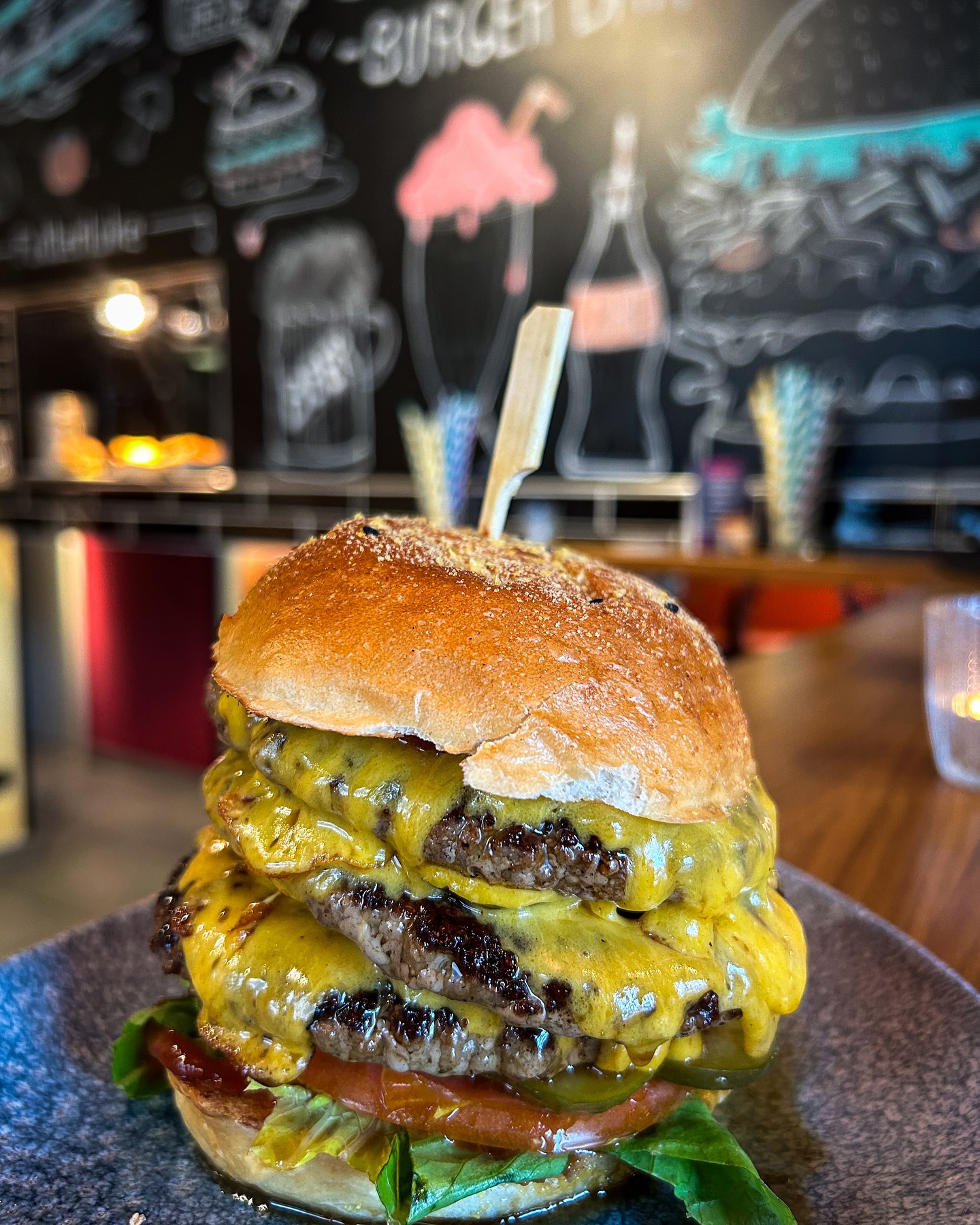 Bei unserem Big Beef ist der Name Programm😁 💖best burger in town #bensburgerbar …